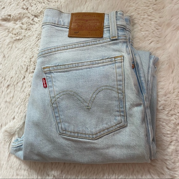 Levi High Rise 501 Jeans light wash - Picture 3 of 5